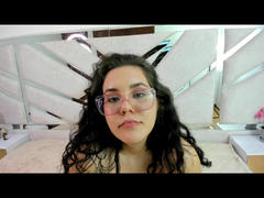 LunaBleir - female webcam at xLoveCam