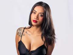 LunaGomezz - female with black hair and  small tits webcam at xLoveCam