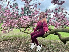 LunaLickss - female with red hair and  big tits webcam at ImLive