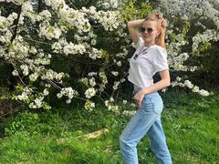 LunaLickss - female with red hair and  big tits webcam at ImLive