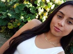 LunaLuxe69 - female with brown hair webcam at xLoveCam