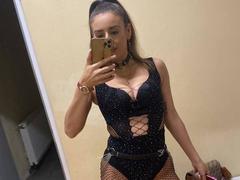 LunaMuze from xLoveCam