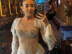 LunaMuze - female with black hair webcam at xLoveCam