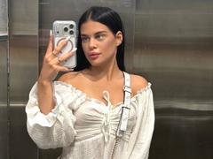 LunaNextDoor - female webcam at xLoveCam