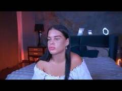 LunaNextDoor - female webcam at xLoveCam