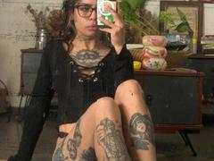 LunaRoses-hot - female with brown hair webcam at xLoveCam