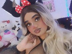 LunaSmithyHot - blond shemale webcam at xLoveCam