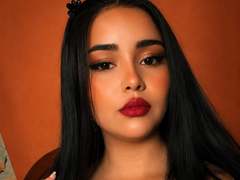 LunaSophiee - female with black hair and  big tits webcam at xLoveCam