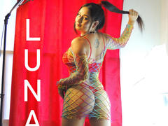 LunaSwt - female webcam at xLoveCam