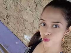 LunaVelvett - female with brown hair webcam at xLoveCam