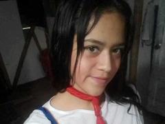 LunaWarner - female with black hair webcam at xLoveCam