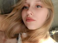 LunaXKiss - female with red hair and  small tits webcam at xLoveCam