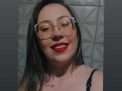 LunaBellaMore - female with brown hair webcam at xLoveCam