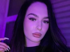 ChaneCarco - female with black hair webcam at xLoveCam