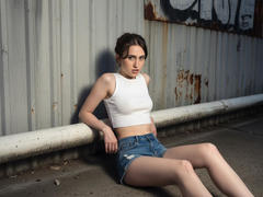 LuraSalminen - female webcam at xLoveCam