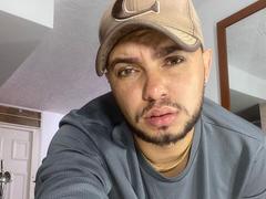 WildKing - male webcam at xLoveCam