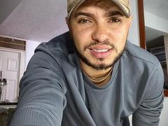 WildKing - male webcam at xLoveCam