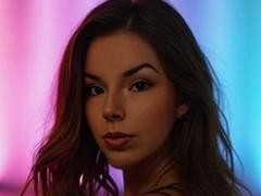 Lust-Maus-hot - female with black hair webcam at xLoveCam