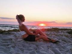 LuxAhNika - blond female webcam at xLoveCam