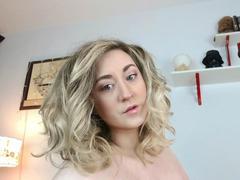 BooBella from xLoveCam