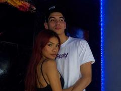 LuxeCouple - shemale webcam at xLoveCam