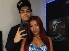 LuxeCouple - shemale webcam at xLoveCam