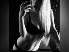 LuxeSonyaStar - female with  small tits webcam at xLoveCam