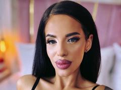 CatherineMoore - female with brown hair and  big tits webcam at LiveJasmin