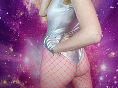 Lynn-Tonic-hot - blond female webcam at xLoveCam