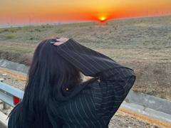 LynnaMitton - female with black hair and  big tits webcam at xLoveCam