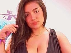 LyraaBlack from xLoveCam