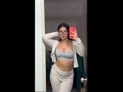 LysaSpicy - female with black hair and  big tits webcam at xLoveCam