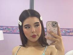 LysaSpicy - female with black hair and  big tits webcam at xLoveCam