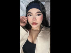 LysaSpicy - female with black hair and  big tits webcam at xLoveCam