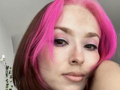 PaoRoman - female with brown hair webcam at LiveJasmin