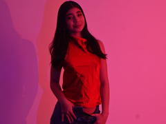 LyzMoon - female with brown hair webcam at xLoveCam