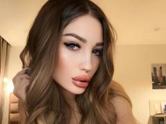 MARTINIKat from xLoveCam