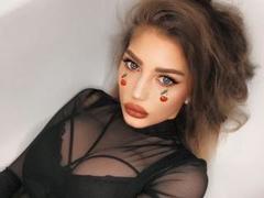 MARTINIKat - female with brown hair and  small tits webcam at xLoveCam