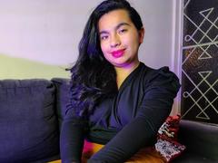 MaayGrey - female with black hair webcam at LiveJasmin