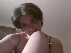 MabelShelly - female with brown hair and  big tits webcam at xLoveCam