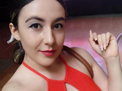 HellenDelaire - female with brown hair and  big tits webcam at LiveJasmin