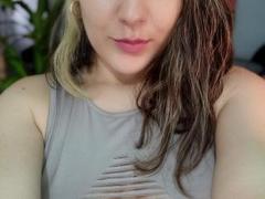 HellenDelaire - female with brown hair and  big tits webcam at LiveJasmin