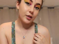 HellenDelaire - female with brown hair and  big tits webcam at LiveJasmin