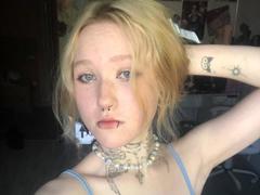 MachelleTrebesch - female with red hair and  big tits webcam at xLoveCam