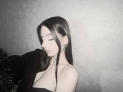 MaciePitcock - female with brown hair and  big tits webcam at xLoveCam