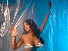 AlesandraGlam - female with black hair and  big tits webcam at LiveJasmin