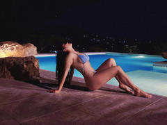 AlesandraGlam - female with black hair and  big tits webcam at LiveJasmin