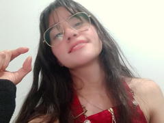 MaddieHottie - female webcam at xLoveCam