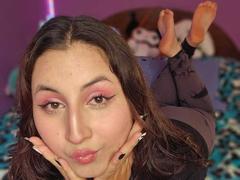 MaddieLesYoux - female webcam at xLoveCam