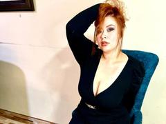 MaddyBlooms - female with red hair webcam at xLoveCam